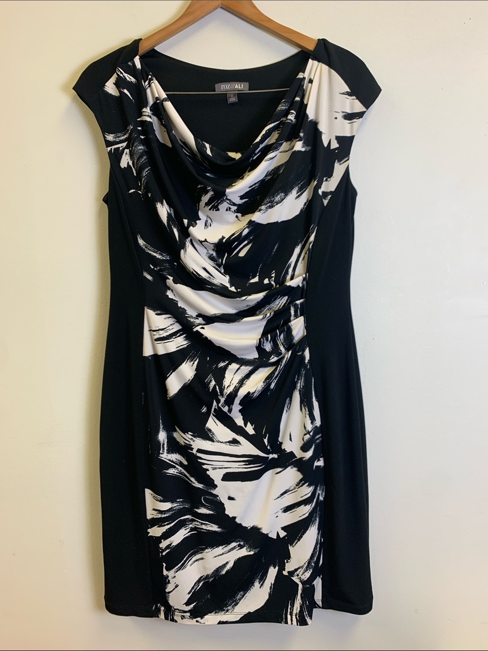 Roz & Ali Black and White Draped Midi Dress